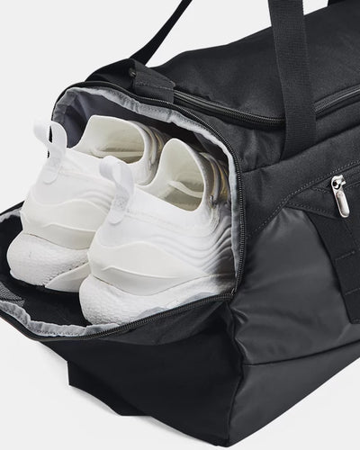 UA Undeniable 5.0 Small duffel — strap and handle detail