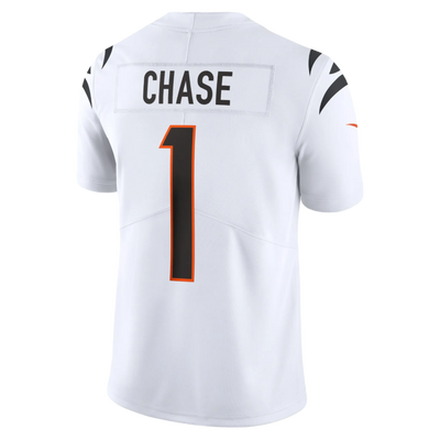 Ja'Marr Chase Bengals orange jersey on model