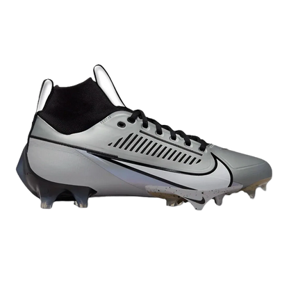 Nike Vapor Edge Pro 360 2 football cleat with revamped upper, molded support, NikeSkin overlay, and traditional lacing system for secure fit and control.